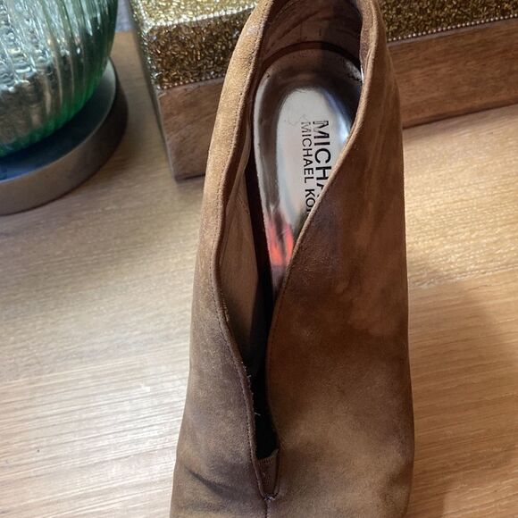 Michael Kors Tan Suede Heels Booties. Leather Size 9 Ankle Boot - Picture 14 of 16